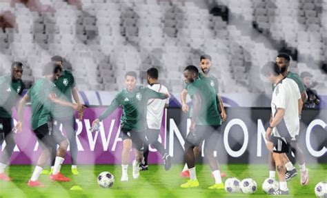 Nonton Bola Gak Pake Ribet: Panduan Lengkap Live Streaming Gratis Bola!