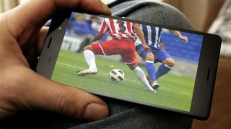 Nonton Bola Seru Tanpa Ribet? Streaming Bola 808 Live Solusinya!